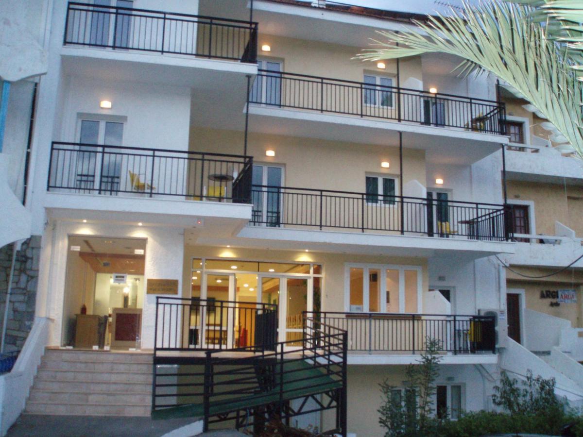 Haris Apartments Khersónisos Eksteriør bilde