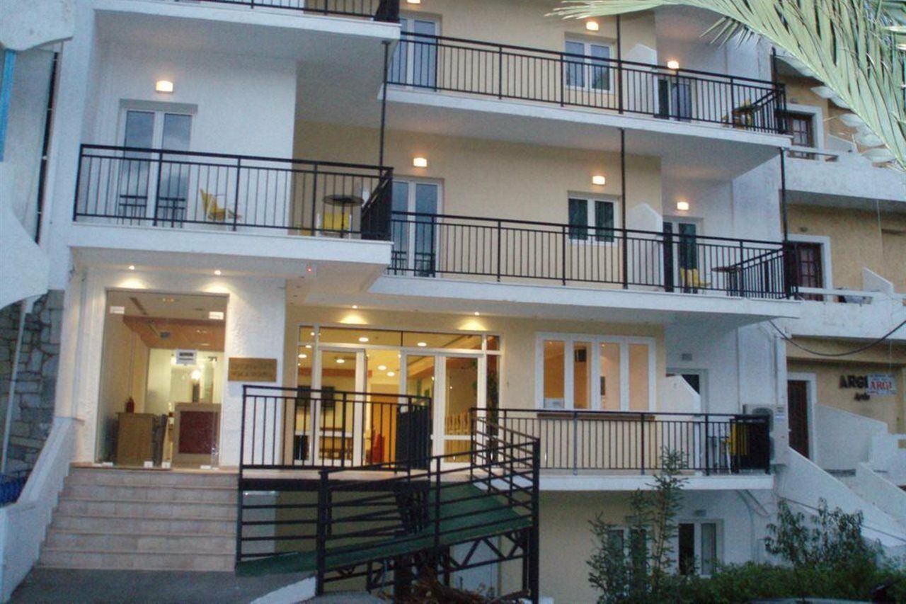 Haris Apartments Khersónisos Eksteriør bilde