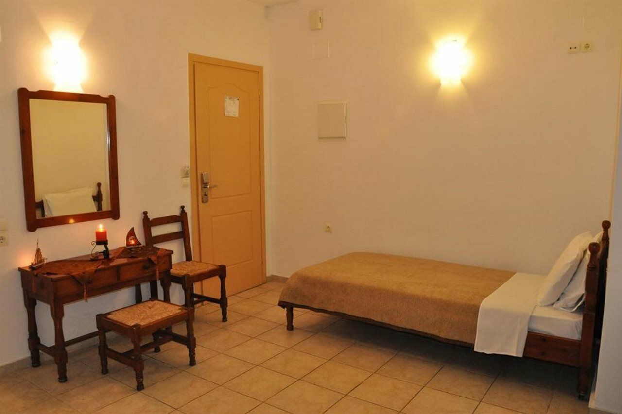 Haris Apartments Khersónisos Eksteriør bilde